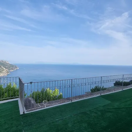 Rebellum Vendégház 3*